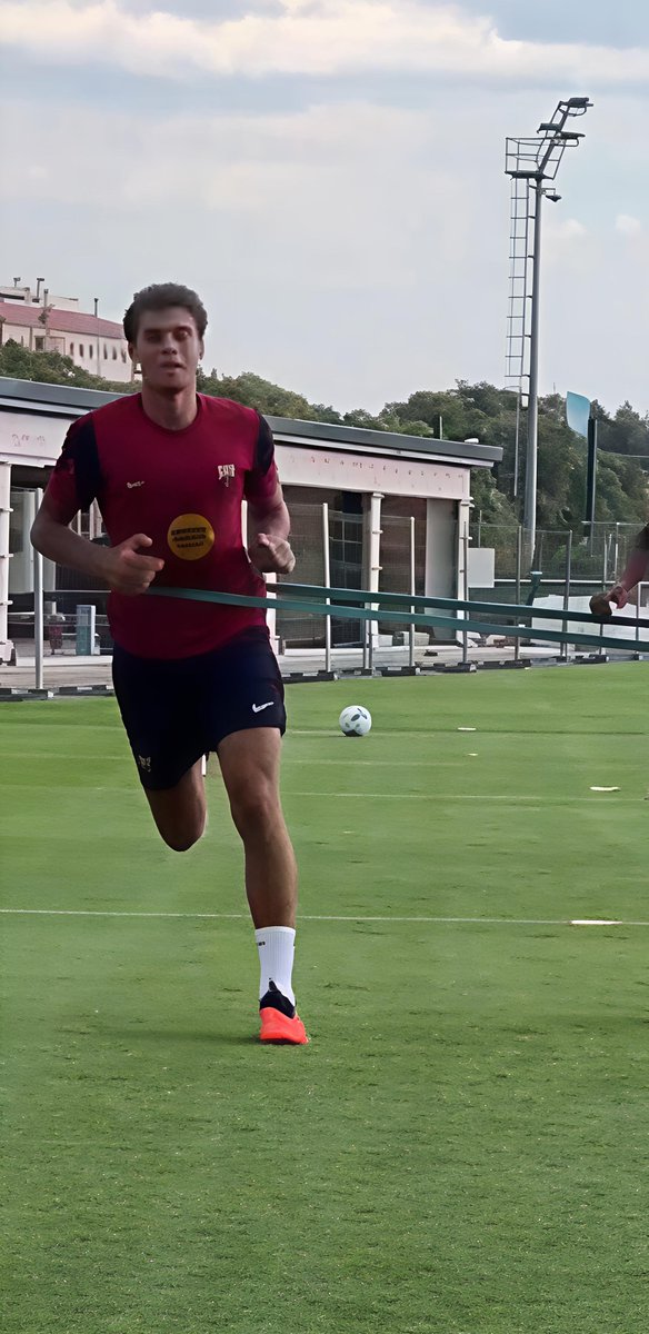 nonime33's tweet photo. @FCBarcelona_es Rey egipcio https://t.co/AtC2LtFATf