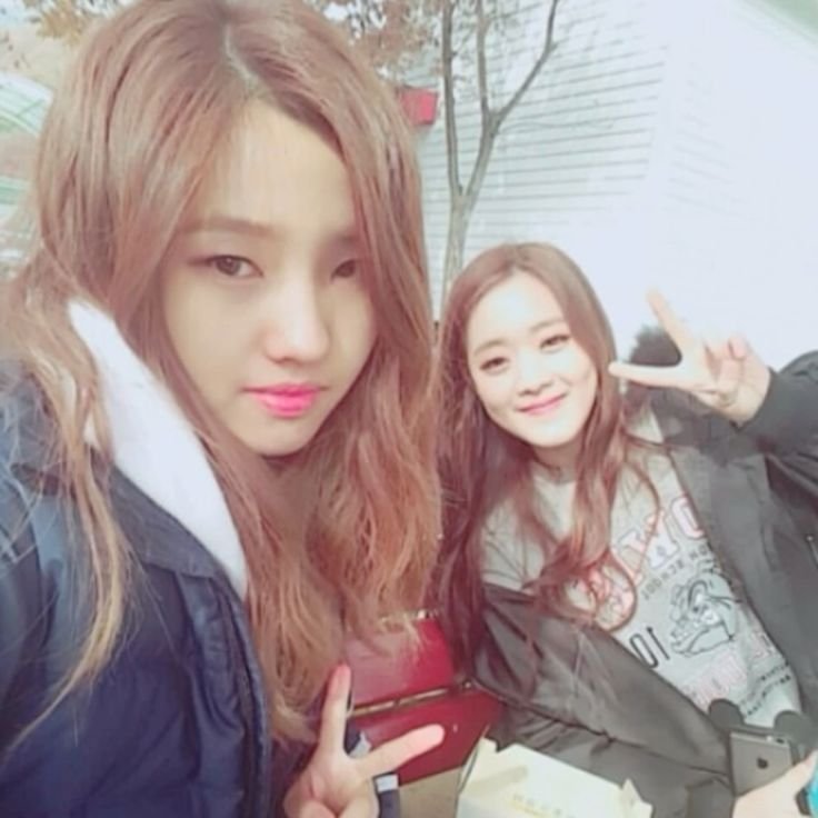 MinCozyy's tweet photo. The babies 🥺🥺🥺
#minnie #민니 #มินนี่ #idle #idleminnie #nicha #miyeon #shuhua #yuqi #soyeon https://t.co/GbaD1ZGsbp