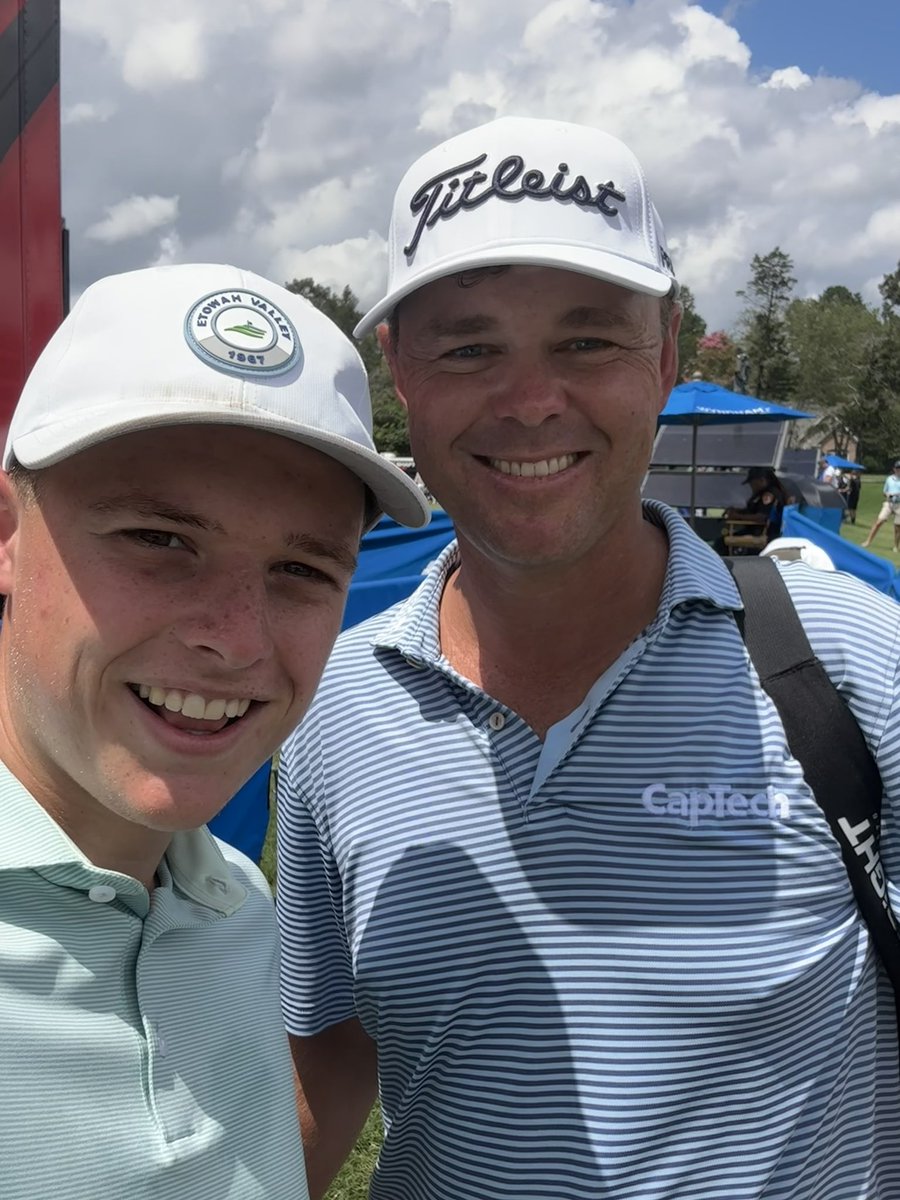 BennettNorris7's tweet photo. 10 years ago I was a little kid at the Wyndham Champ, and was gifted a signed glove by Patton Kizzire. 10 years later the exact same thing happens. Thanks for makin my day. @pkizzire @PGATOUR @GOLF_com https://t.co/tm3aGRr86U