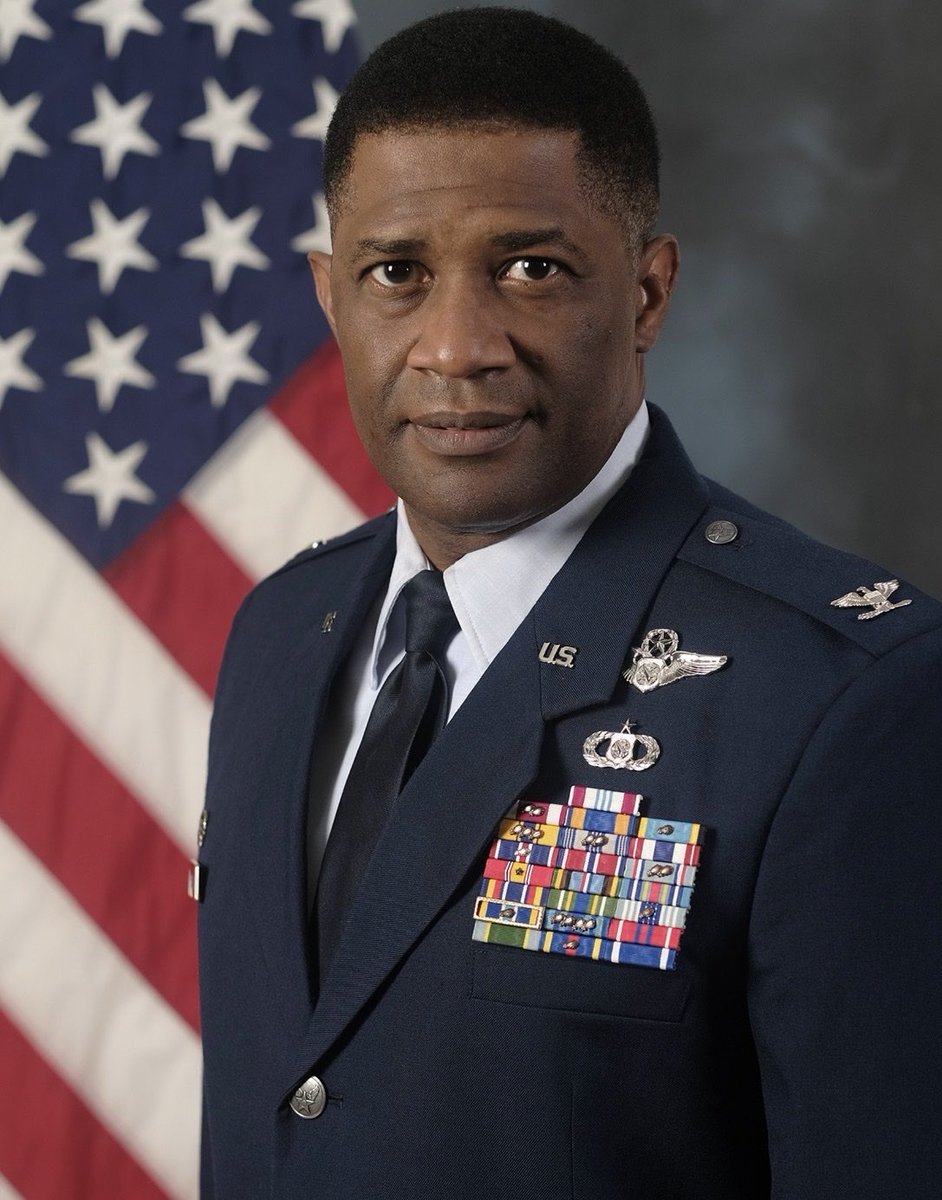 505th_CCW's tweet photo. “Command and control isn't just doctrine, a platform, or a system. It is who we are, and what we do…We are one unified, purpose-built wing with a name that says it all: We are C2," Col. James Fields II, @505th_CCW commander. 

#WeAreC2

https://t.co/WsQS2lnXsu https://t.co/OrwDRtoFuf
