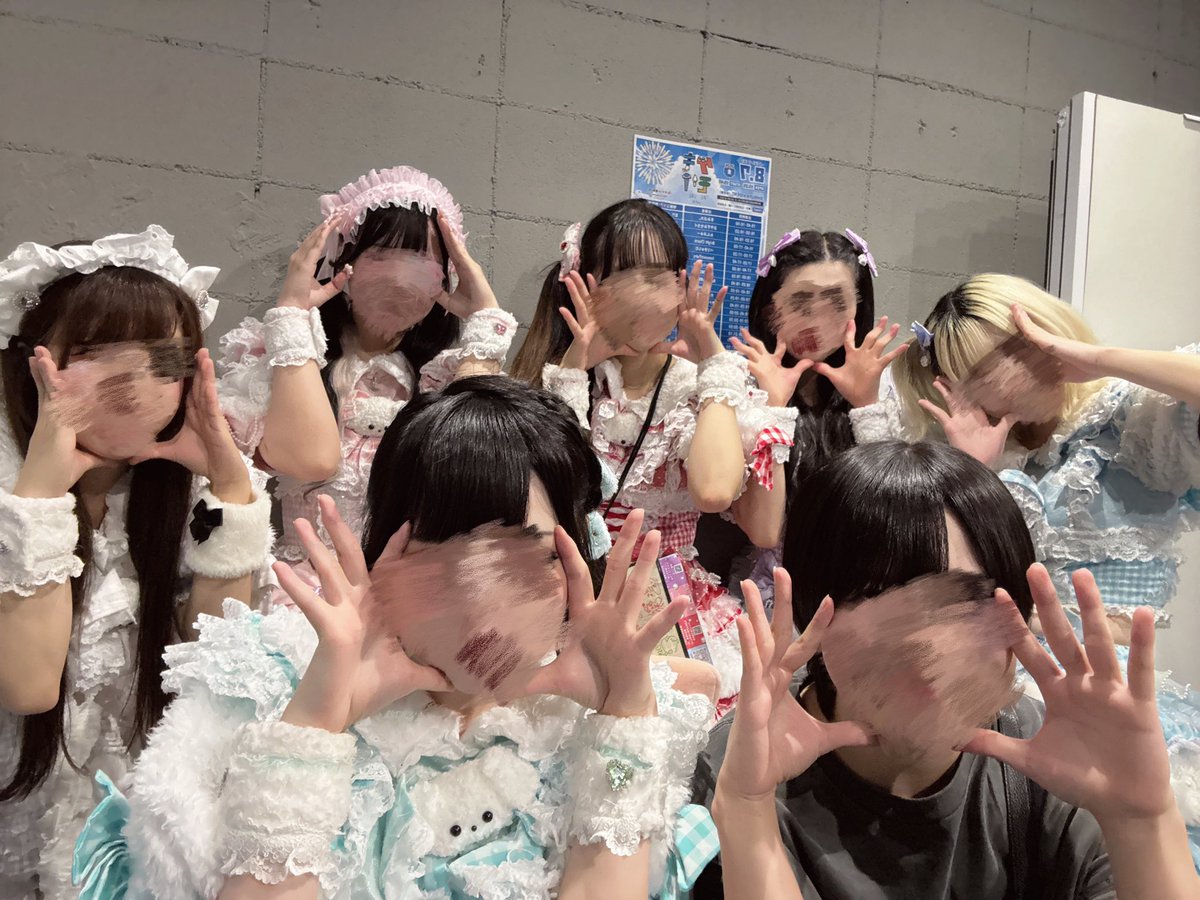 MzOk2h's tweet photo. これマジで何ポーズですか、？ https://t.co/4108LSI3ue