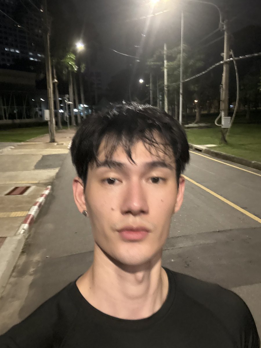 pavelphoom's tweet photo. สภาพ 🤣🫶🏻🏃 https://t.co/Tcg8zRK8yl