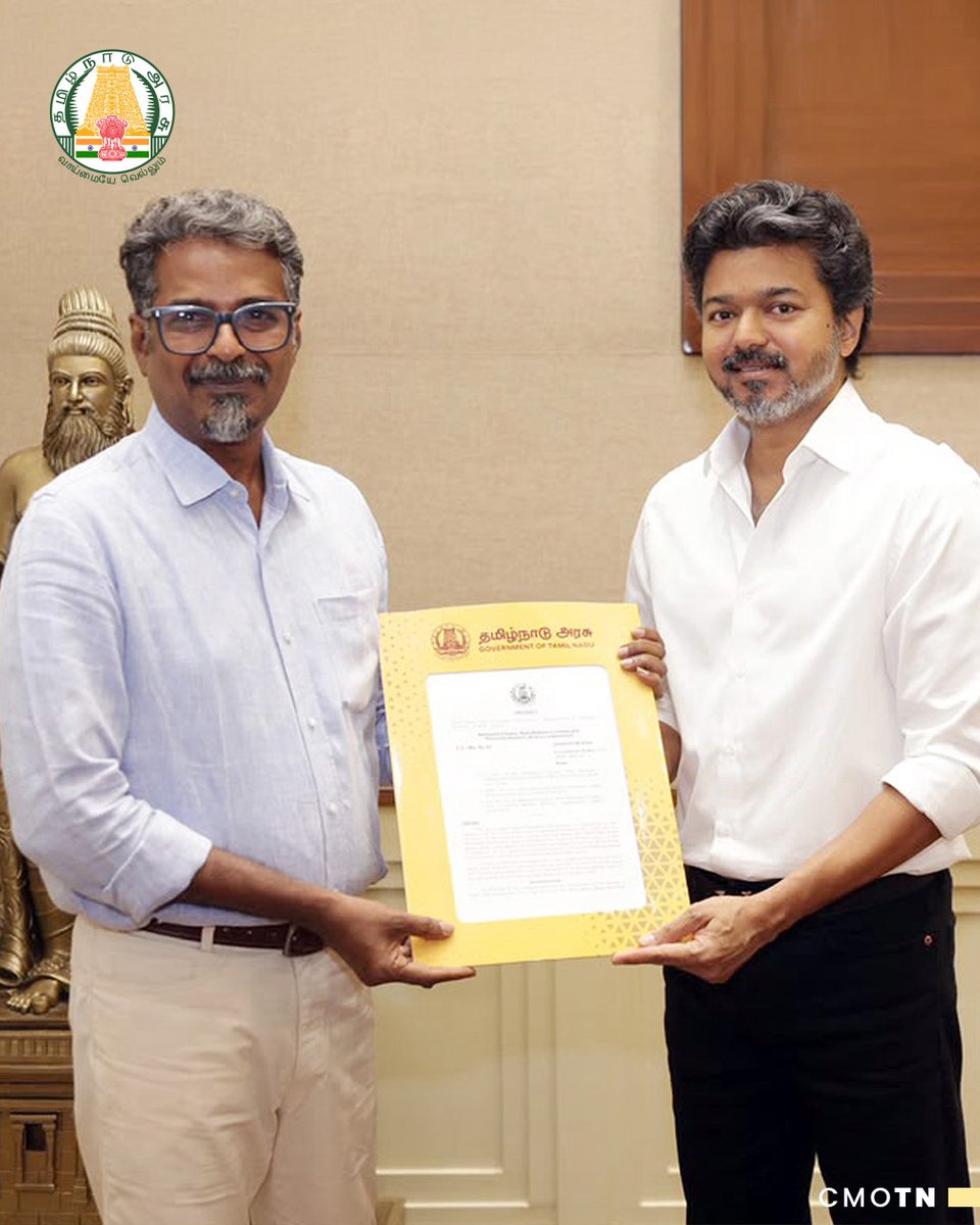 CMOTamilnadu's tweet photo. மாண்புமிகு தமிழ்நாடு முதலமைச்சர் திரு.ச.ஜோசப் விஜய் அவர்களை 6.8.2026 அன்று தலைமைச் செயலகத்தில், தமிழ்நாடு மாநில சிறுபான்மையினர் நல ஆணையத்தின் தலைவராக நியமிக்கப்பட்டுள்ள திரு.ஞா.ஃபெலிக்ஸ் ஜெரால்டு அவர்கள் சந்தித்து வாழ்த்துப் பெற்றார்.

#CMJosephVijay‌ https://t.co/UivR9cco7S