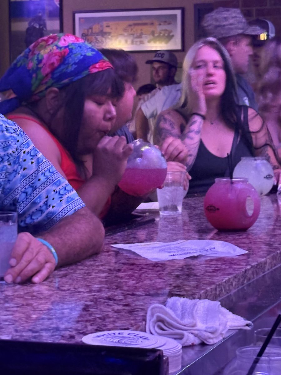 NormHall6944's tweet photo. Saw this lady ripping double big pot last night https://t.co/vIObxCZgfO