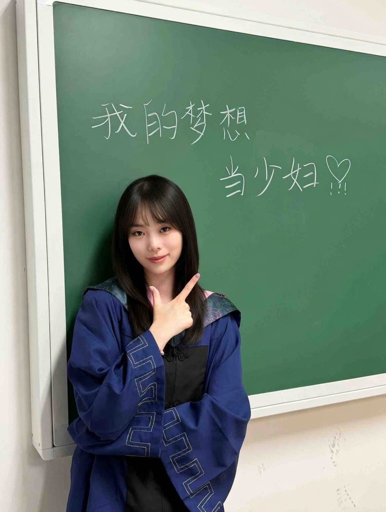 xivdOWURZI3yCCo's tweet photo. 放暑假了天天给各位爹当狗 #反差  #女高 #巨乳 #大奶 https://t.co/MLhHkvdh8G