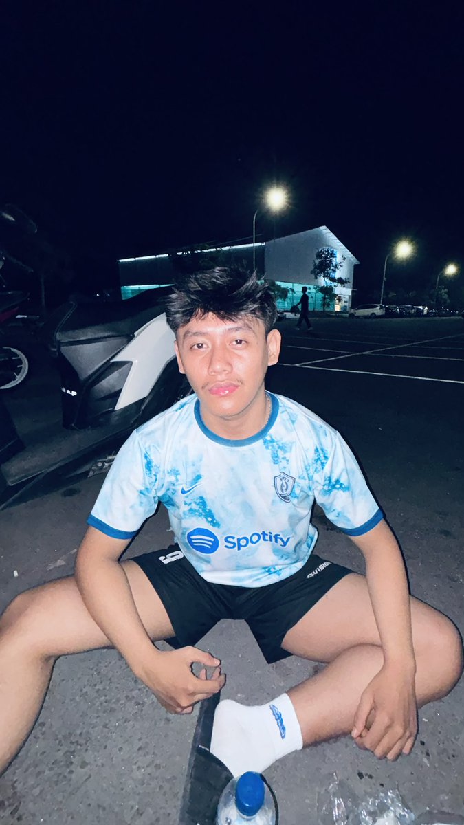 arezz9_'s tweet photo. joging bareng? https://t.co/rPiNAgG61s