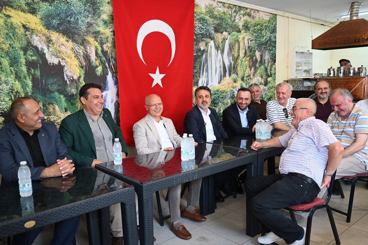 akpartibrs's tweet photo. İl Başkanımız Sayın Davut Gürkan, Büyükşehir Belediye Başkan Vekilimiz Sayın Şahin Biba ve Nilüfer İlçe Başkanımız Sayın Furkan Alpaslan ile birlikte Fethiye Merkez Camii Derneği’ni ziyaret ederek hemşehrilerimizle bir araya geldi.

@davutgurkan 
@sahinbiba16 
@alpaslanfurkann 
@AkPartiNilufer