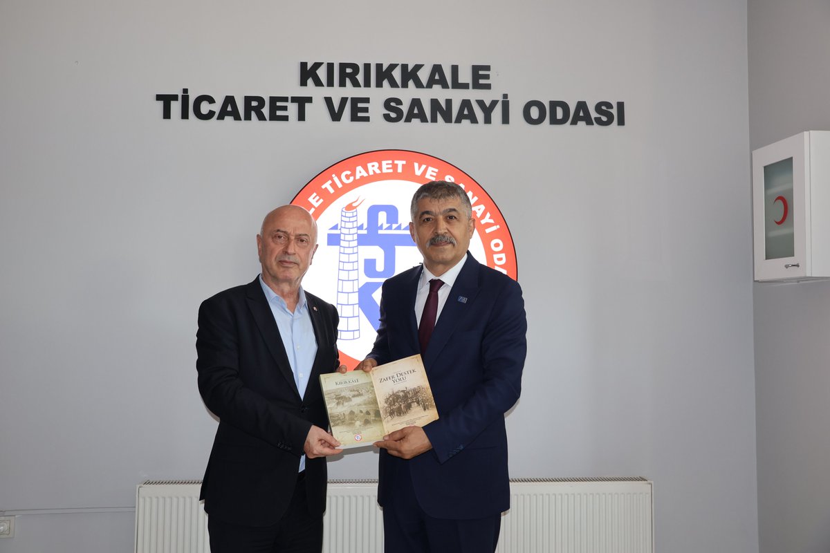 KirikkaleTso's tweet photo. Anahtar Parti Genel Başkan Yardımcısı Hayati Çetin, İl Başkanı Korhan Özaydın, genel merkez ve il teşkilatı yöneticileri Yönetim Kurulu Başkanımız Ahmet Varlı'yı makamında ziyaret ettiler. Nazik ziyaretlerinden dolayı kendilerine teşekkür ederiz. https://t.co/4qRo8stsVK