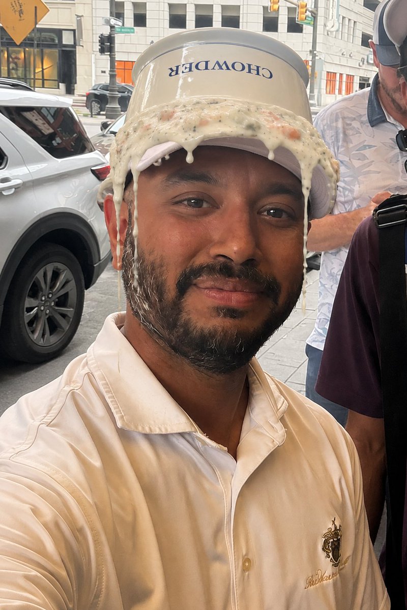 ChowdLaunch's tweet photo. @wizardofsoho got any chwdr? https://t.co/H2E3e1GPhX