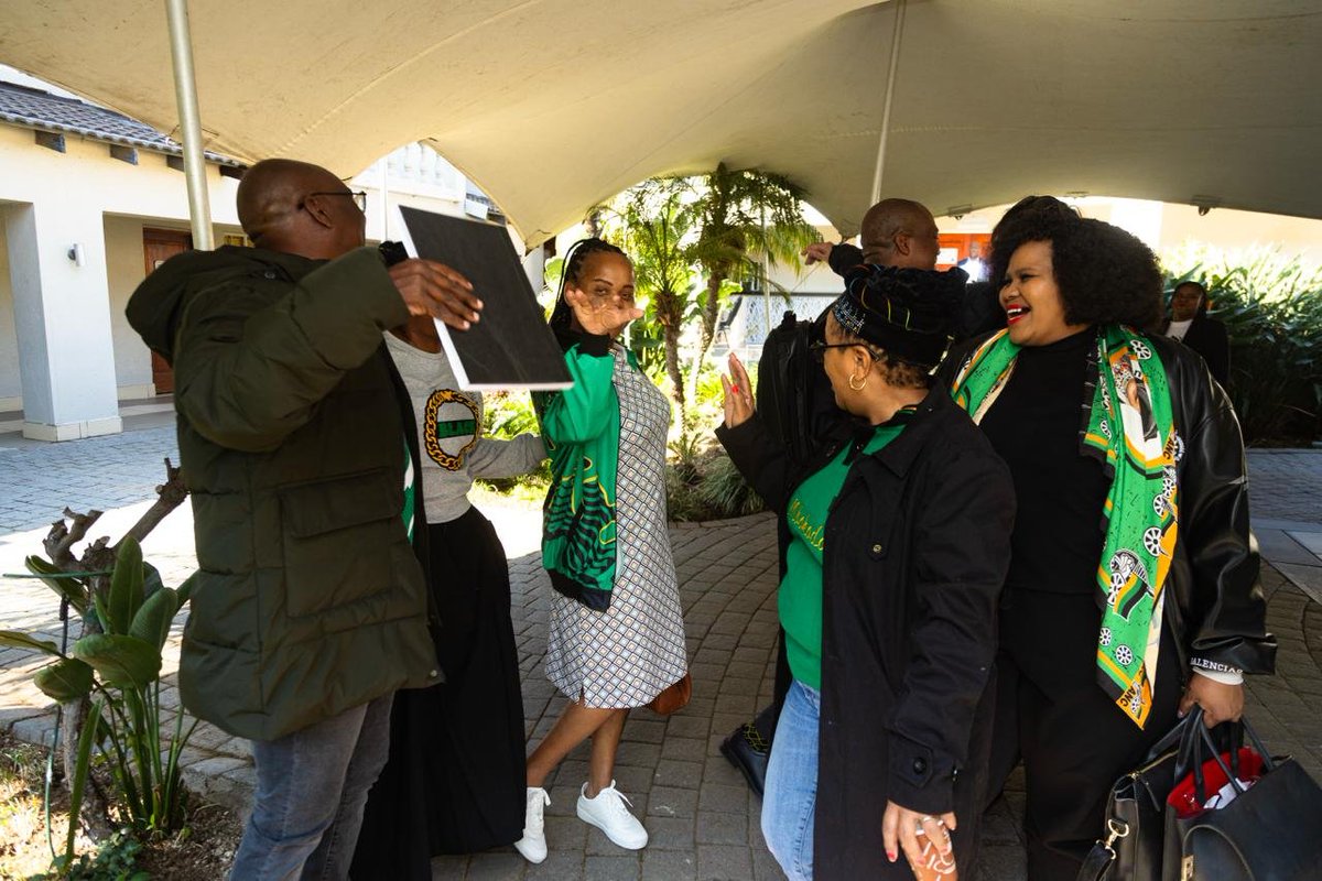 ANCLimpopo's tweet photo. ANC Provincial Chairperson Comrade Dr Phophi Ramathuba and Provincial Secretary Vhamusanda Reuben Madadzhe on the sidelines the #ANCNEC meeting, underway at Birchwood Hotel and Conference Centre in Boksburg.
The NEC is deliberating on and will adopt the ANC’s 2026 Local Government Elections Manifesto, setting out the movement’s priorities for capable, responsive and developmental local government.
#LGE2026
#VoteANC