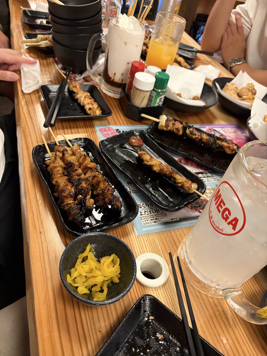 7pirotsu's tweet photo. 今日も飲み会😊 https://t.co/EkXtdVqrMg