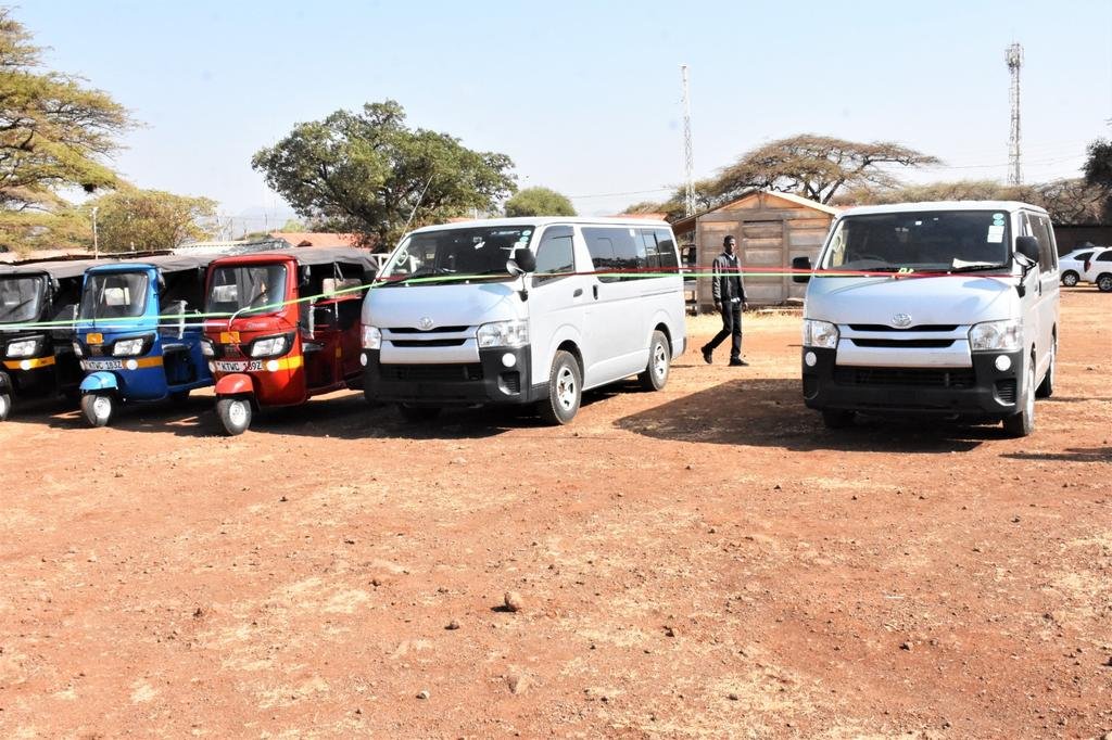 DibaHalkan37217's tweet photo. Governor Abdi Guyo provided enablers to economic freedom to several youths and women groups by giving them nissans, motorbikes ,sewing machines
#IsioloRisingKE https://t.co/m8ZgR8bKG8