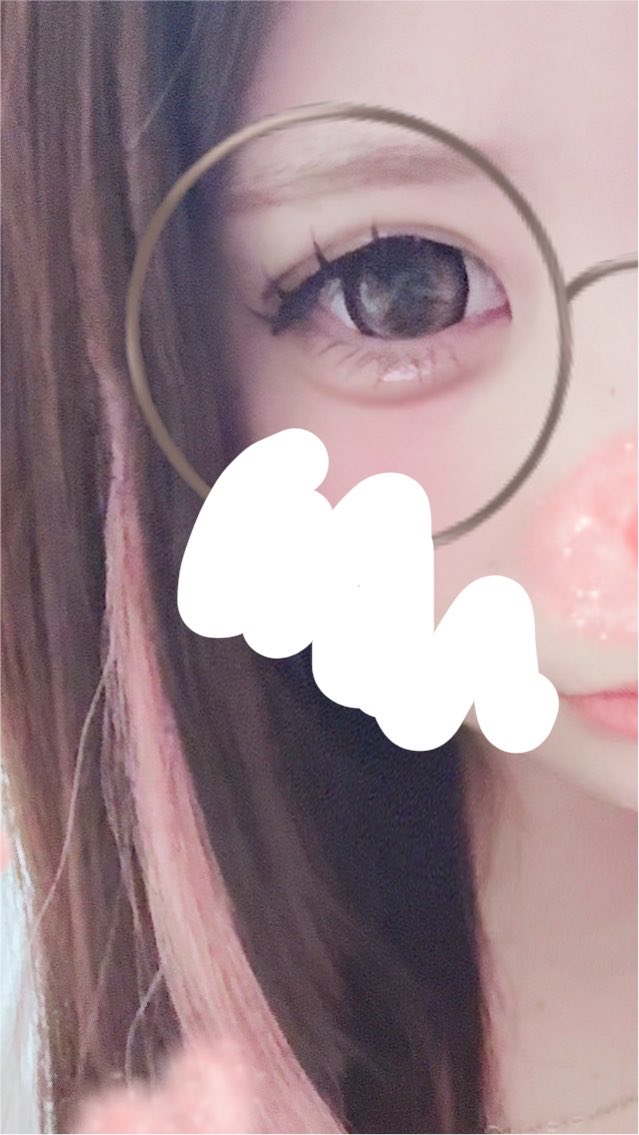 l7ax_k's tweet photo. おめめ https://t.co/LG3vsviONA