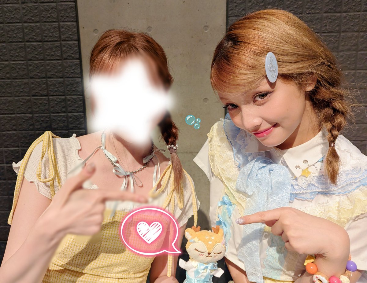 chacha_unis's tweet photo. The three of us did "Gimme Summer style" together🩵💛🩵
#GEHLEE #젤리당카 
#UNIS #유니스 
#ギミサマ #GimmeSummer
#UNISとスパークル #UNISparkle https://t.co/sOrfjty9Cl