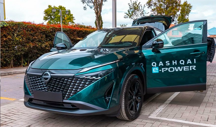 OtoAktuel's tweet photo. 🏆 Nissan Qashqai e-POWER, tek depoyla 1.980 km yol kat ederek Guinness Dünya Rekoru kırdı. Kolombiya'daki özel sürüş, e-POWER teknolojisinin verimlilik ve menzil performansını ortaya koydu. Detaylar Oto Aktüel'de.
#Nissan #Qashqai #ePOWER #SUV @NissanTurkiye https://t.co/xoZeYptUfx