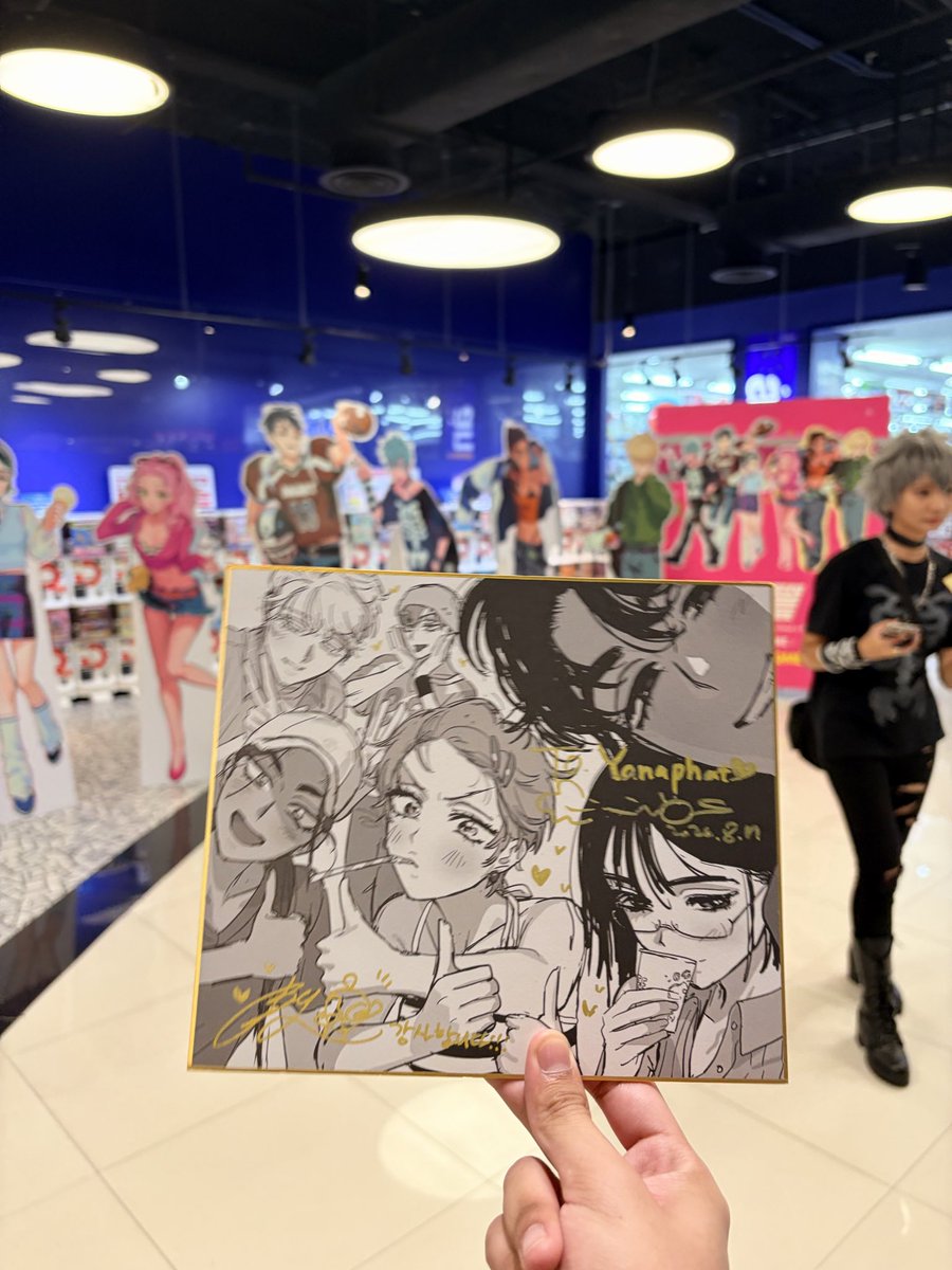 Yanapanj's tweet photo. Summary of the very short conversation between me and Vivimeng: I started by complimenting 
Vivinos’s art style, that it’s very distinct and could be recognized immediately. Then I said Boku wa Jinro as an example. They were very surprised that I also watch it. https://t.co/AxH4lVPbP6