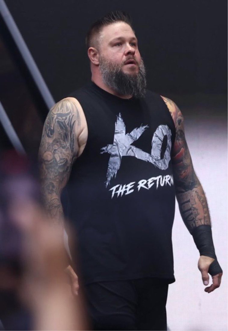 FadeAwayMedia's tweet photo. 🚨 KEVIN OWENS RETURNS TO SMACKDOWN TONIGHT https://t.co/7uVunWQDcR