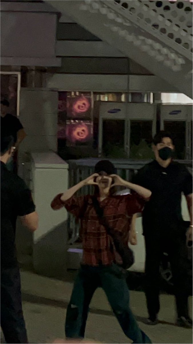 d6d6af_'s tweet photo. 보고싶어죽겟다이여자야ㅜㅜ https://t.co/Pj0NbnRlLN