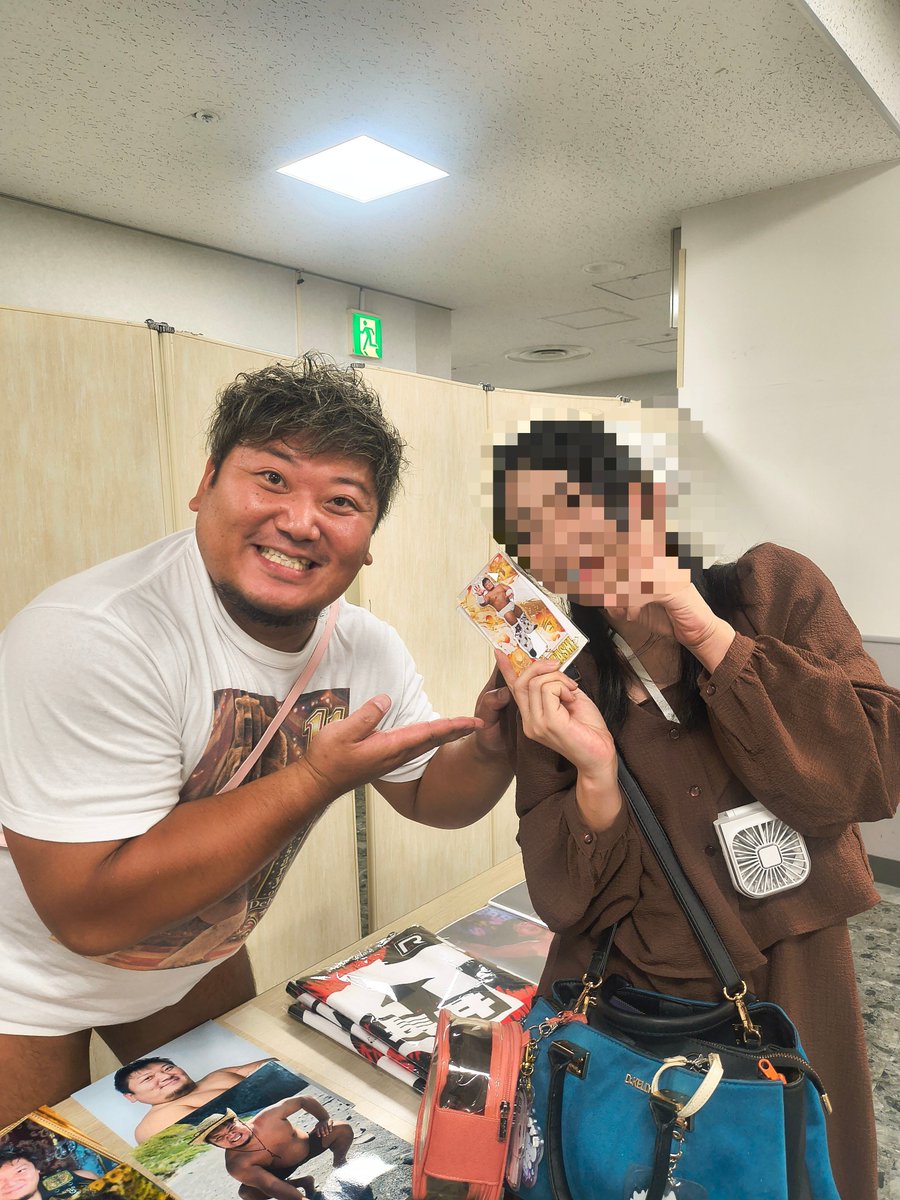 sano_iroha's tweet photo. ウオオオオオオ！！！！プロレス沼我が生涯に一片の悔い無し!!
ただいま！！！！！ https://t.co/QSCyDdNtaq