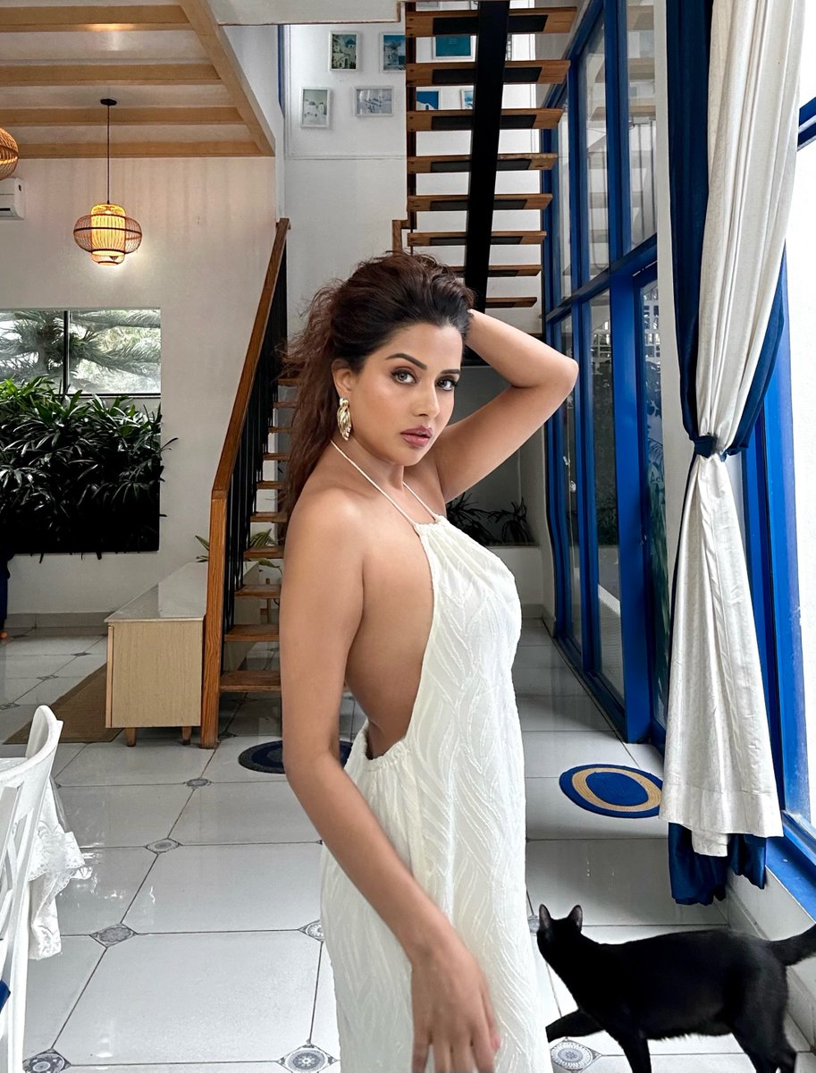 fcklikebrad's tweet photo. If she born in america she would have dominant Hollywood riaza🥵🥵🥵

#riaza #dc https://t.co/ZbvBl6K2xw