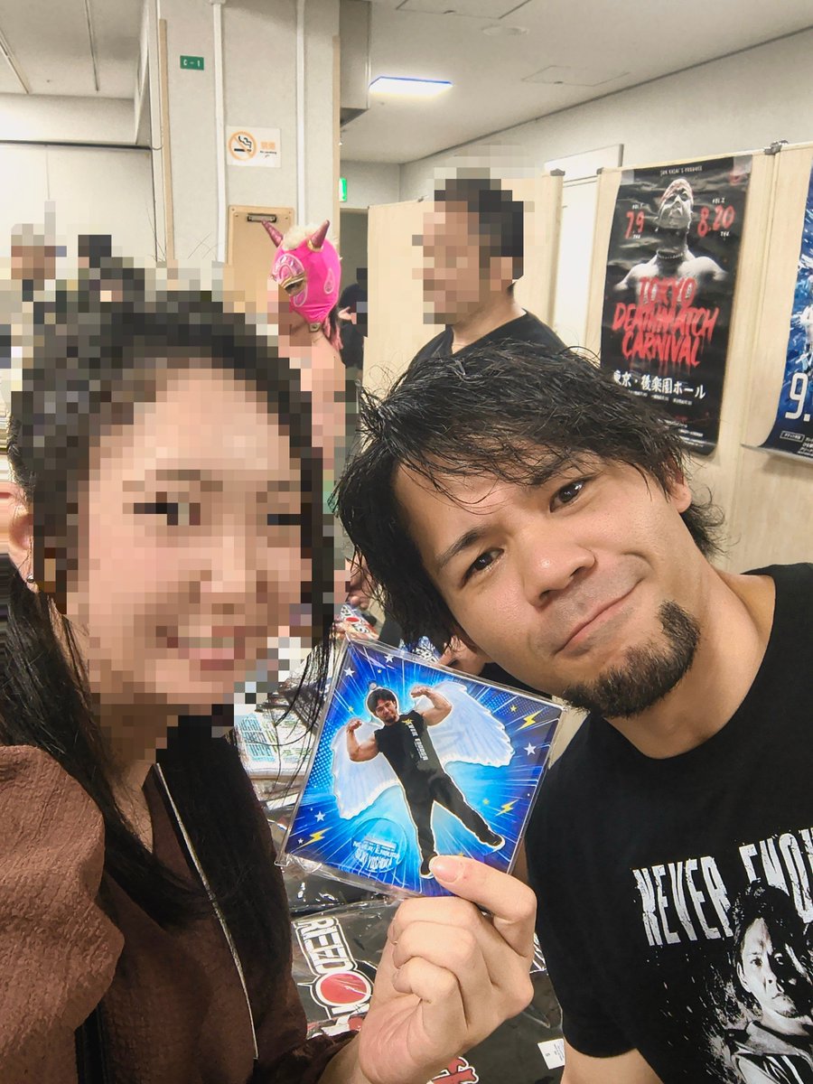 sano_iroha's tweet photo. ウオオオオオオ！！！！プロレス沼我が生涯に一片の悔い無し!!
ただいま！！！！！ https://t.co/QSCyDdNtaq