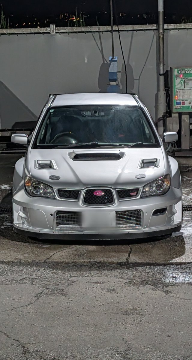 SHUN_TennenOIL's tweet photo. 洗車してたらフロントのネット外れちゃった。明日色塗ってつけ直そ https://t.co/IH4UPv0P6x