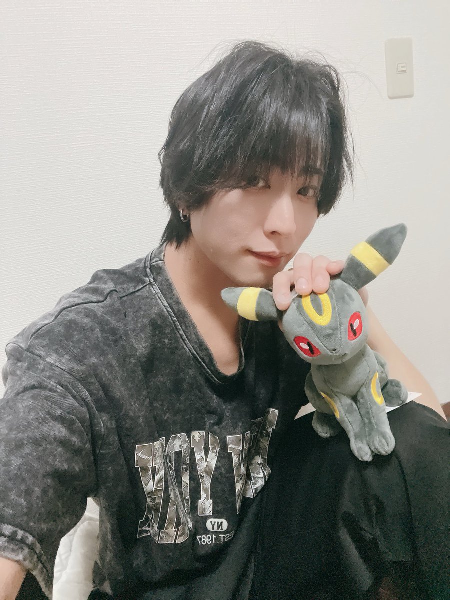 ポケモン史上1番好きなブラッキー！！ 差し入れうれちです！