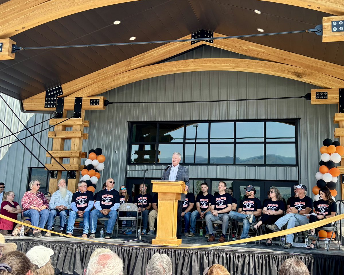 GovernorLittle's tweet photo. Salmon has a new school! Construction was supported through local voter-approved bonds, contributions from area businesses, and historic state investments in school facilities. 

Two Rivers School is proof that when local vision meets state partnership, great things happen! https://t.co/Z4q5A6noFW
