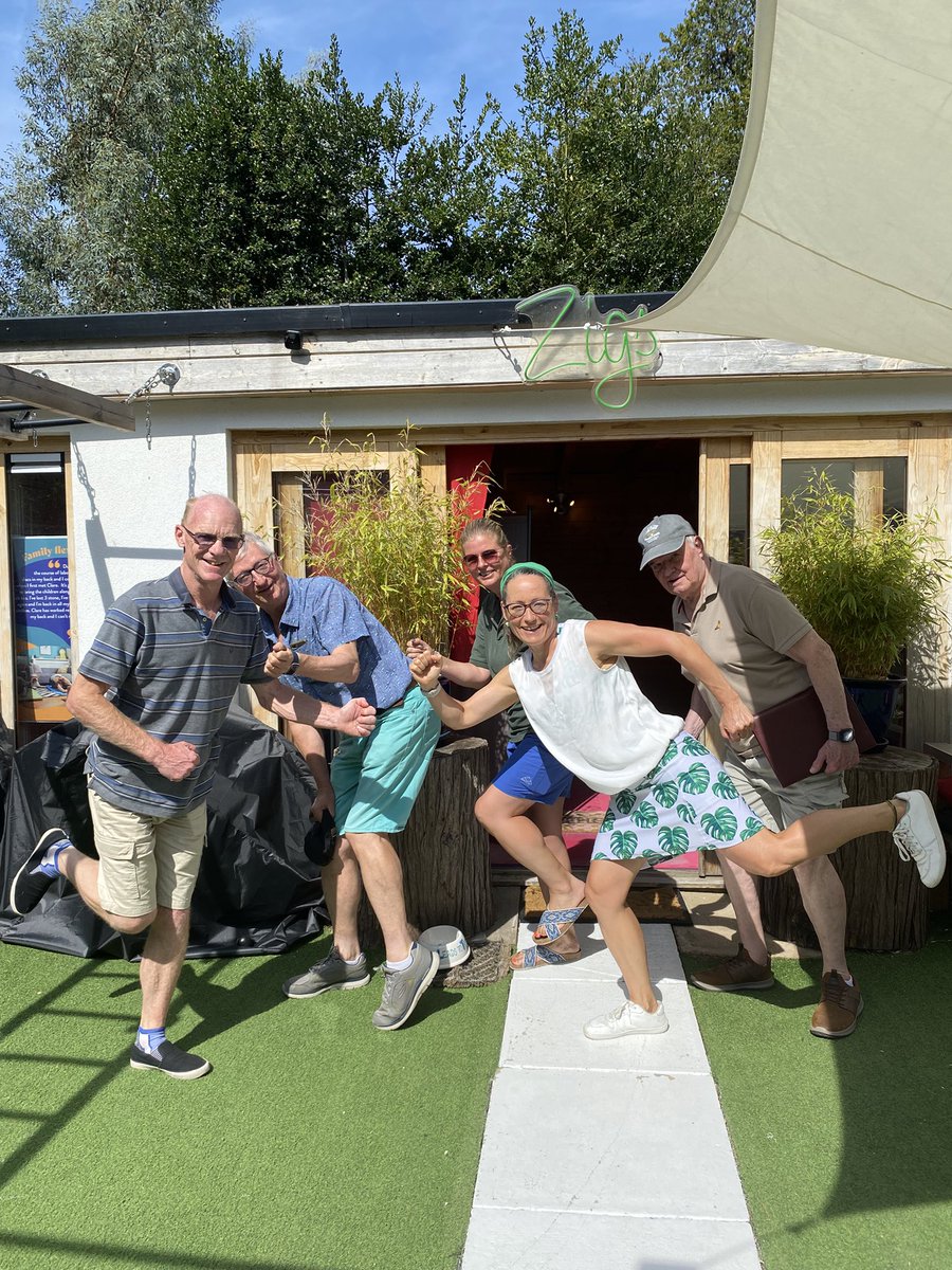 ZigsExercise's tweet photo. Something exciting is in the works 🎅👀🏃🏼

I’ve been getting together with the Rotary groups around the local area @RotaryGlosUK 
…
I’m on a mission to collaborate with others and bring the Santa Fun Run back to Cheltenham on 6th December this year 🎅

WATCH THIS SPACE! https://t.co/thoMzJyqKd