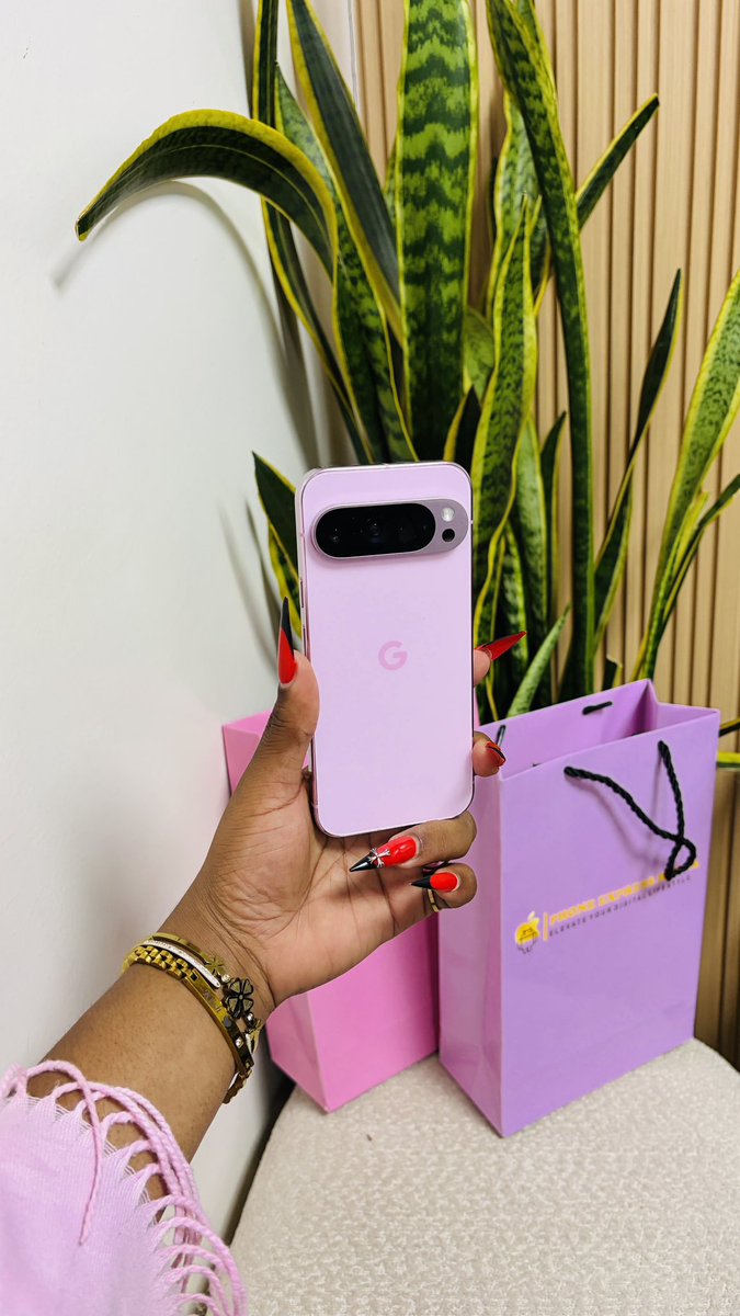 PhoneExpressKe's tweet photo. MAMBO LUALALA🥳🤣

Google Pixel 9 Pro 5G
12GB Ram|128GB Storage 
Condition:Mint New
Ex-USA🇺🇸
Neat🫧
Color Code:Rosé Quartz🦩🎟️
📺LTPO OLED,120Hz
6.3 inch
🗜️199 Grams
⚙️Powered By Google Tensor G4
📸50 Megapixels
🎥8K@30fps
🫆On-Screen Fingerprint 
🔋4700mAh
📑6 Months Warranty 
🏷️Free 25 Watts Super Fast Charger + Cable
🏷️Free Premium Clear Case
🏷️Free OG Deluxe Screen Protector
Delivery Countrywide 📦🚚
64,000ksh
Happy Shopping 🛒🛍️