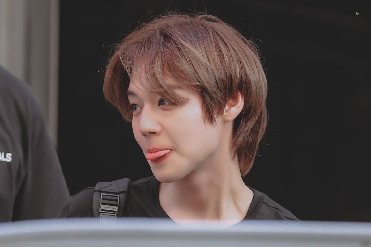 dejh_may29's tweet photo. 22살의 박지훈 실물 못봤다고 망할 코로나 https://t.co/In3tgnJRiC