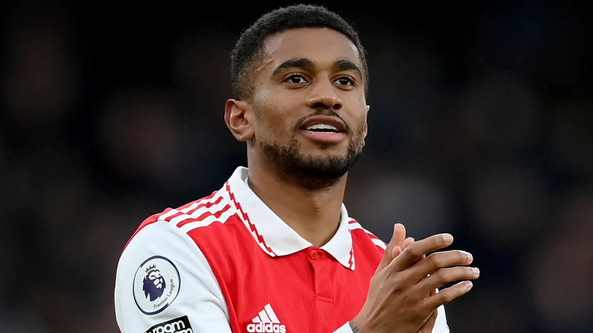 falagar_'s tweet photo. Querido Fulham,  Por favor, ven y recoge a Reiss Nelson.  No es un mal jugador—simplemente lo hemos superado. 

Necesita minutos regulares en la Premier League, y Craven Cottage podría ser justo el centro de rehabilitación perfecto. https://t.co/AmnnmnaIKK