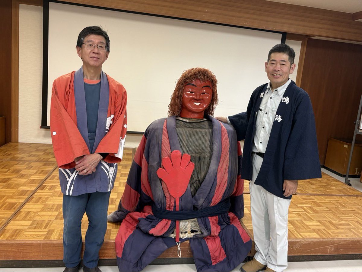 shojoreborn's tweet photo. 【決起集会&amp;猩々の勉強会】
メンバーみんなで今年の演舞についてなど
熱い想いを語り合ったり
『猩々の会』の小林さんと平岩さんをお迎えして勉強会も開催📕
猩々について学びながら
改めて伝統や文化の奥深さを感じる貴重な時間に✨
どまつり向けて気持ちをひとつに頑張ります😊 https://t.co/u2fEnsjULs