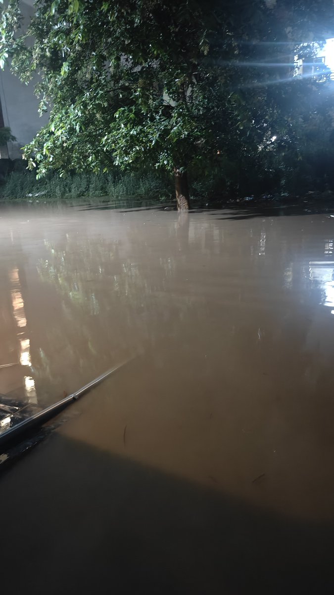 DeepikaBhardwaj's tweet photo. Views from my RIVER SIDE HOME in Gurgaon 

PERKS OF LIVING IN A MILLENNIUM CITY 🥹🥹

Can I get a boat @MunCorpGurugram 🫴🫴🫴 https://t.co/z1igNiYin6