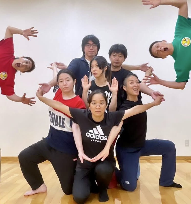 Mashu_and_Kei's tweet photo. 喜多方発21世紀シアター「児演協・創作ワークショップin喜多方」
3日目。
なんとどのチームも3日目でががっと仕上げ始めてきてる。おおー！凄いぞ👏
そして、ましゅ＆Keiはその創った物語に生音を入れるという…うひゃあ！が、がんばれ、私😅(昨年の創作W.Sでも同じこと言ってた気がする💦) https://t.co/rB0jdEFgZM