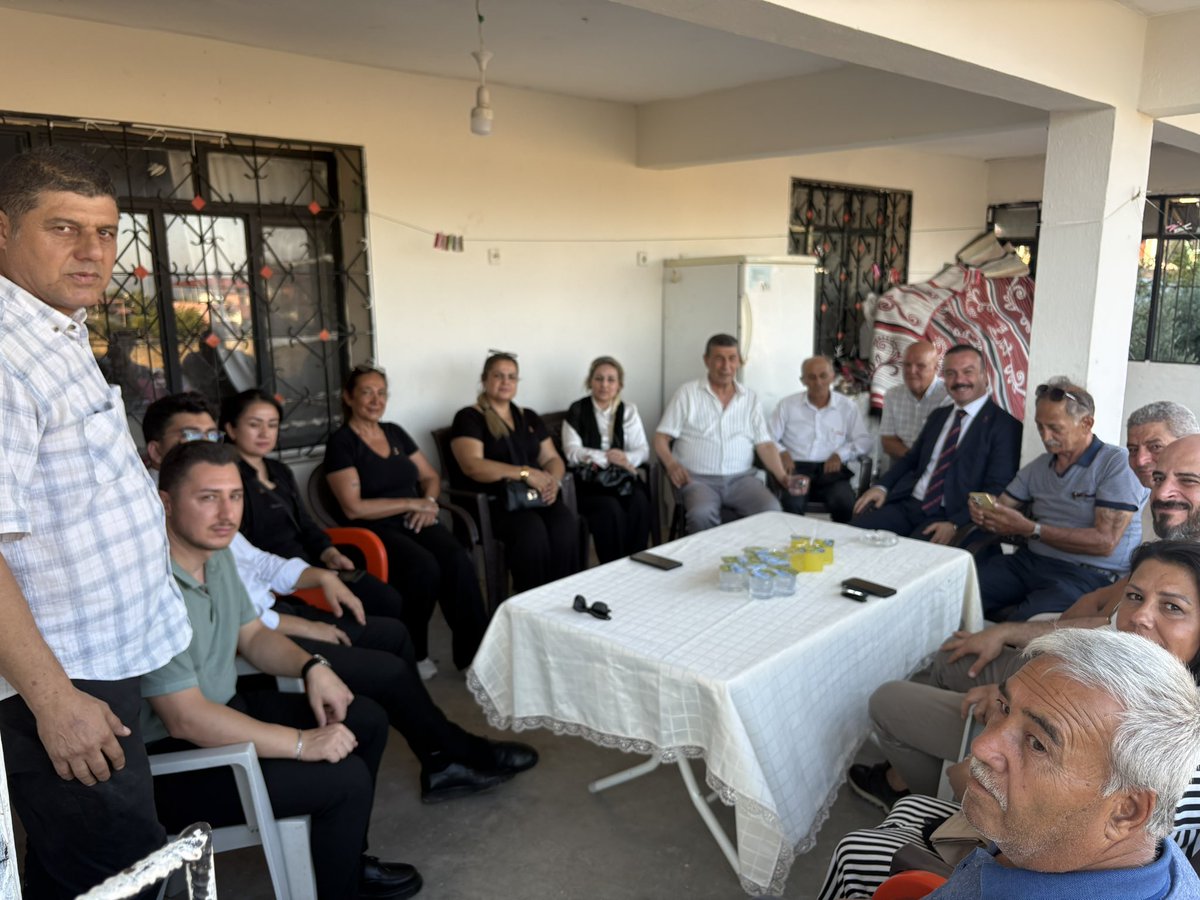 zaferpartihty's tweet photo. Hassa’da Sn.Şahin Gölge’nin misafiri olduk.

Hassa İlçe Yönetim Kurulu Üyemiz Sayın Yılmaz Gölge’nin ağabeyi, Ankara ve Hatay’da uzun yıllar eğitim camiasında üst düzey bürokrat olarak görev yapan Sayın Şahin Gölge’yi evinde ziyaret ettik.

Ülkemiz ve bölgemiz adına verimli bir sohbet gerçekleştirdik.
Nazik misafirperverliği için kendisine teşekkür ediyoruz.

@umitozdag 
@SerhatTABANCA 
@zaferpartisi 
#Hatay
#Hassa