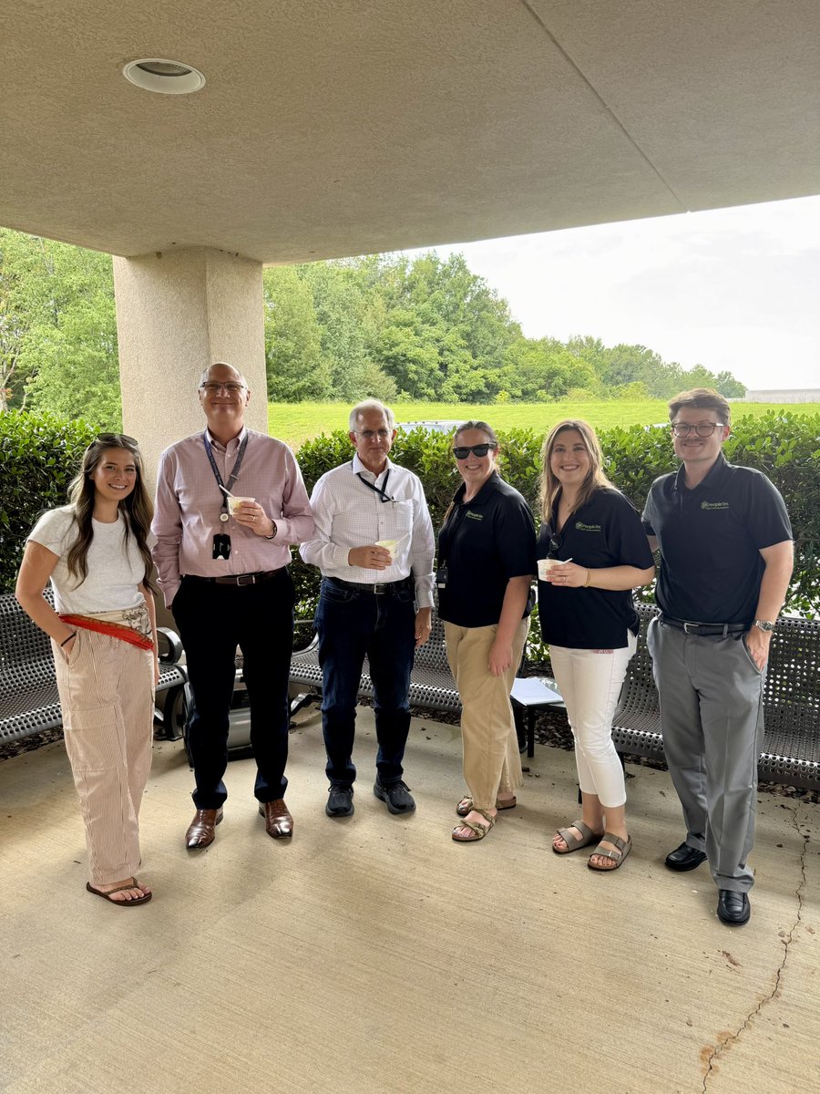 PeopleTec's tweet photo. Our employee-owners make work extra sweet๐ฆ
ย
๐๐คOur ESOP Employee Communications Team (EECT) brought the PeopleTec team together for an ice cream party.
ย
๐ฐLearn more: https://t.co/S154ifNqc7
ย
#OwnIt #ComeExperienceIt #BPTW #GPTW #EmployeeOwnership #ESOP https://t.co/qUIf4gmgbj
