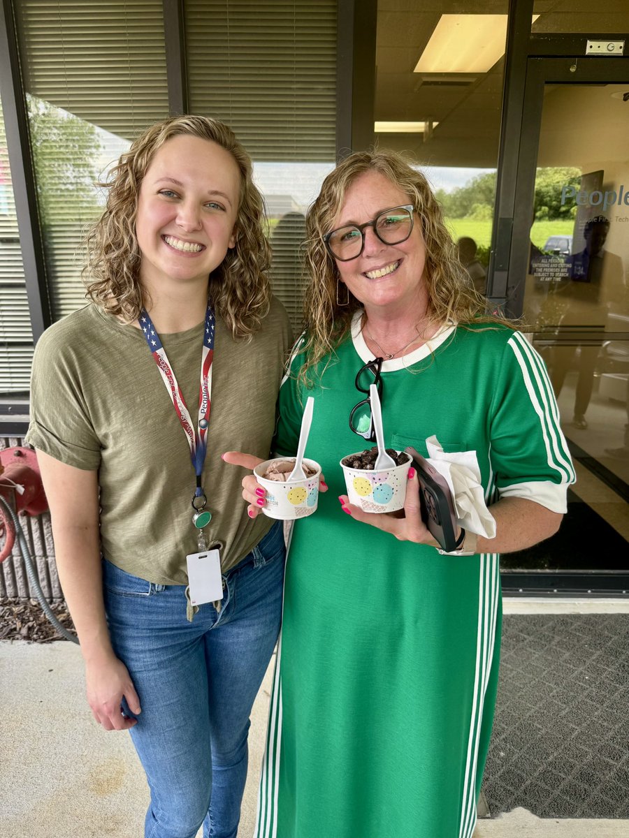 PeopleTec's tweet photo. Our employee-owners make work extra sweet๐ฆ
ย
๐๐คOur ESOP Employee Communications Team (EECT) brought the PeopleTec team together for an ice cream party.
ย
๐ฐLearn more: https://t.co/S154ifNqc7
ย
#OwnIt #ComeExperienceIt #BPTW #GPTW #EmployeeOwnership #ESOP https://t.co/qUIf4gmgbj