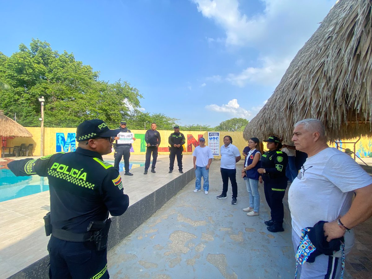 ProteccionPonal's tweet photo. En Baranoa, Atlántico, desarrollamos actividades de prevención, control y acompañamiento con prestadores de servicios turísticos, fortaleciendo el trabajo articulado con las autoridades para promover un turismo responsable y seguro. #TurismoSeguro https://t.co/5zZW842CTO