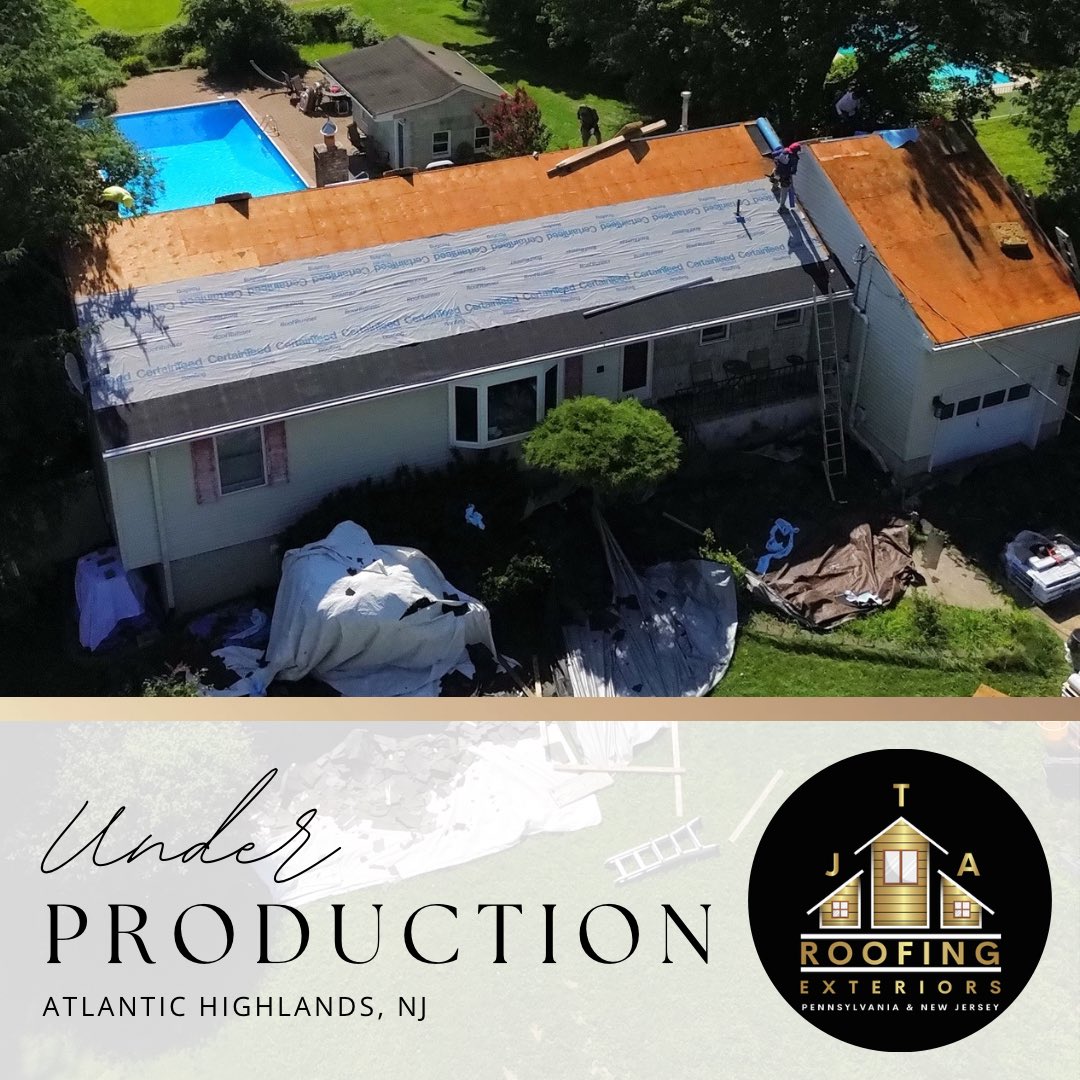 Jtaroofing's tweet photo. A new roof is more than an upgrade — it’s a fresh start. 🔨🏠

Our team is underway with a complete roof replacement in Atlantic Highlands, NJ, giving this home a stronger, cleaner, more reliable layer of protection.

 Stay tuned for the finished transformation! 👀✨

#roofing https://t.co/yyElHjj4Hu