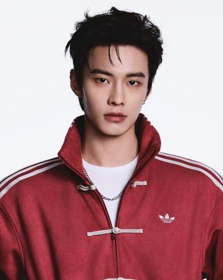 CEntxirs's tweet photo. 🍉 #LiLandi and #HeYu to lead historical drama #千夜奇谭 (Qian Ye Qi Tan), produced by Wajijiwa. Shooting to start on August 20.

Adapted from the Tencent manhua and donghua Psychic Princess (通灵妃 or Tong Ling Fei)

Genre - Romantic comedy, Fantasy https://t.co/0LjXXuIVmU