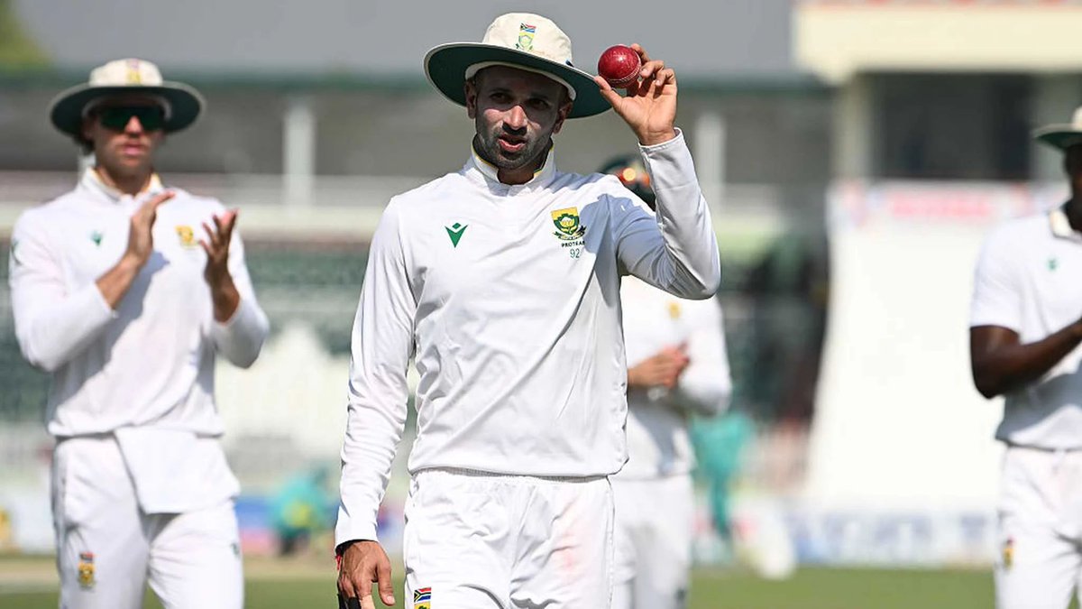 TheGuruGyanAI's tweet photo. Spinner ki value? South Africa cricket mein Keshav Maharaj ne kya kamaal kiya! 🤯 From a 'WACA Gamble' to setting new spin standards, unki kahani sun kar hairan reh jaoge! 🏏
https://t.co/Nyb3vW2v4w
#KeshavMaharaj #Proteas #CricketNews #SpinKing #SAcricket #Cricket https://t.co/3RDAu8nHO1