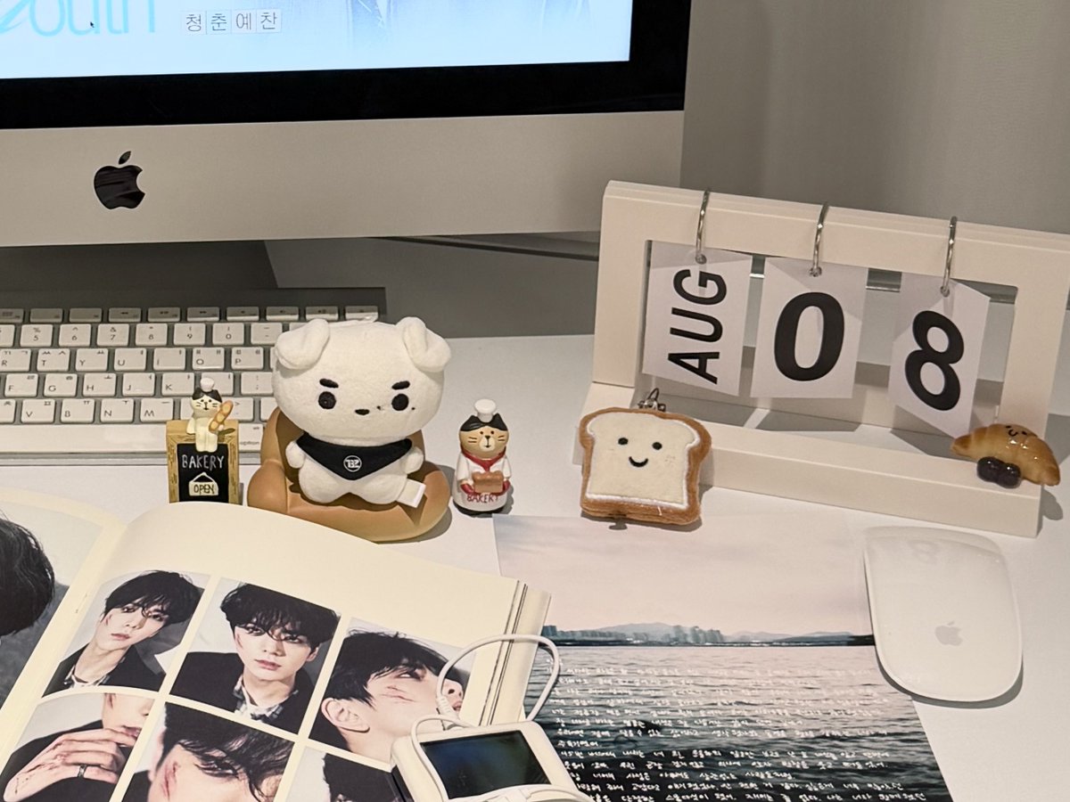 970808bakery's tweet photo. 생카 준비 완료🩵 내일 만나요! 

#ODE_TO_YH 
#가장_찬란한_계절의_이름_영훈 https://t.co/Eyg1dRwHgK