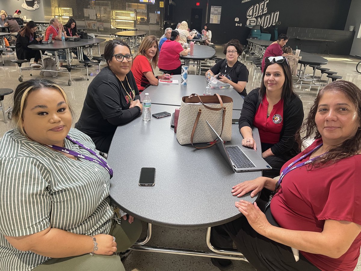 EctorCountyISD's tweet photo. Teacher University is a two-day training featuring more than 400 learning sessions  for our nearly 1,900 teachers. It’s an amazing undertaking that helps us all align our work for the start of a new year. Well done to our Academics &amp; Accountability team and @EcisdTalented. https://t.co/h1L7kgel2X