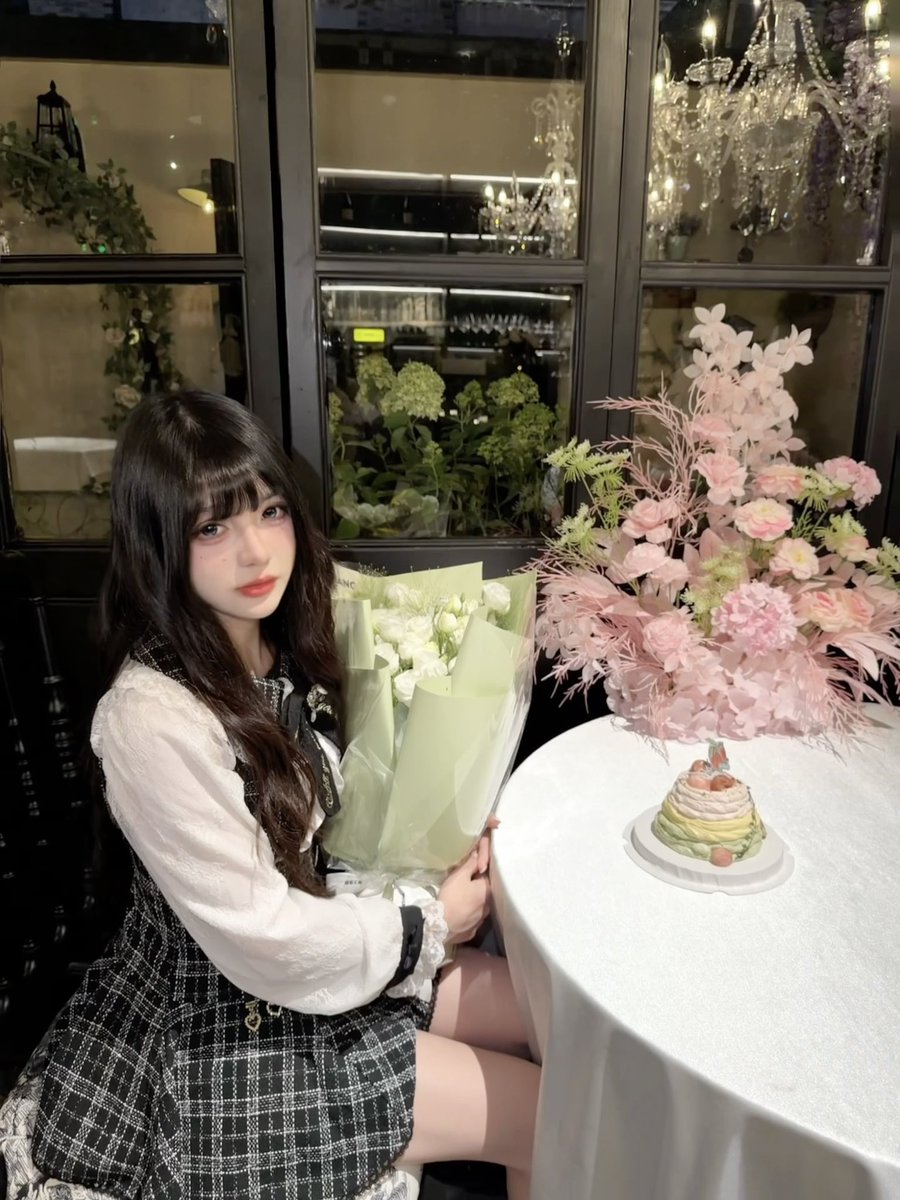 xiaotuwansui's tweet photo. 这个饿晕咋这么萌 https://t.co/o6XTP3N8Q5