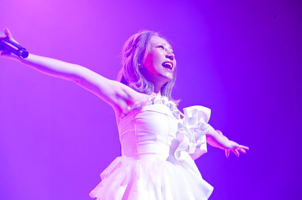 Lovebites_USA's tweet photo. Happy Weekend! 🫶🐺🎤 @asamiLB 

#Asami #singer #LOVEBITES https://t.co/6JYMvS5Axy