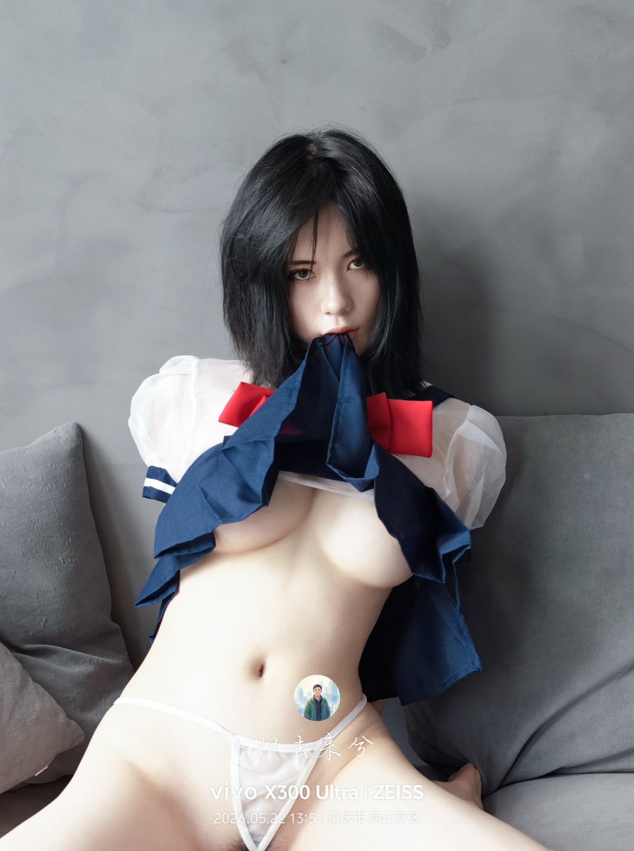 gqlx2019's tweet photo. 第五位出场的模特老师是小野，肤白貌美、气质极佳，即便是用安卓手机直出（手机自带轻度美颜）颜值也非常逆天。
有人说小野有点冷，但在我约拍过程中老师还是很有亲和力的，最后集邮的时候还给我竖了大拇指😊
model：@SerenaMotolaYe
📷：@gqlx2019
原创抄送：@fengsiyuan
发帖已经过模特老师同意 https://t.co/e3fWuaJ09E