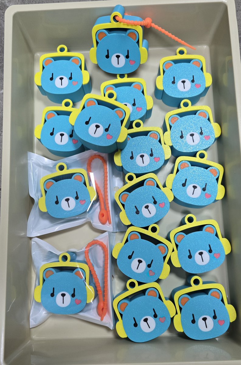 Ooyppnaravit's tweet photo. สุ่มแจก Giveaway by แม่อ้อย
พวงกุญแจเพิ่มพูน+เปิดฝาขวดน้ำ  3  ชิ้น (จัดส่งฟรีหรือนัดรับคอนวันที่22)  ใส่เลข 1-100 ใต้คอมเม้น ใส่ได้คนละ 1 เลข หากซ้ำหลายคนจะนำมาสุ่มอีกรอบค่ะ (แม่มีเลขในใจแล้ว 😍😍)

แจ้งผลวันที่ 9/8/26 มาร่วมสนุกกันค่ะ ❤️

#GiveawaybyPhiloShop https://t.co/u7L1AGQRFG
