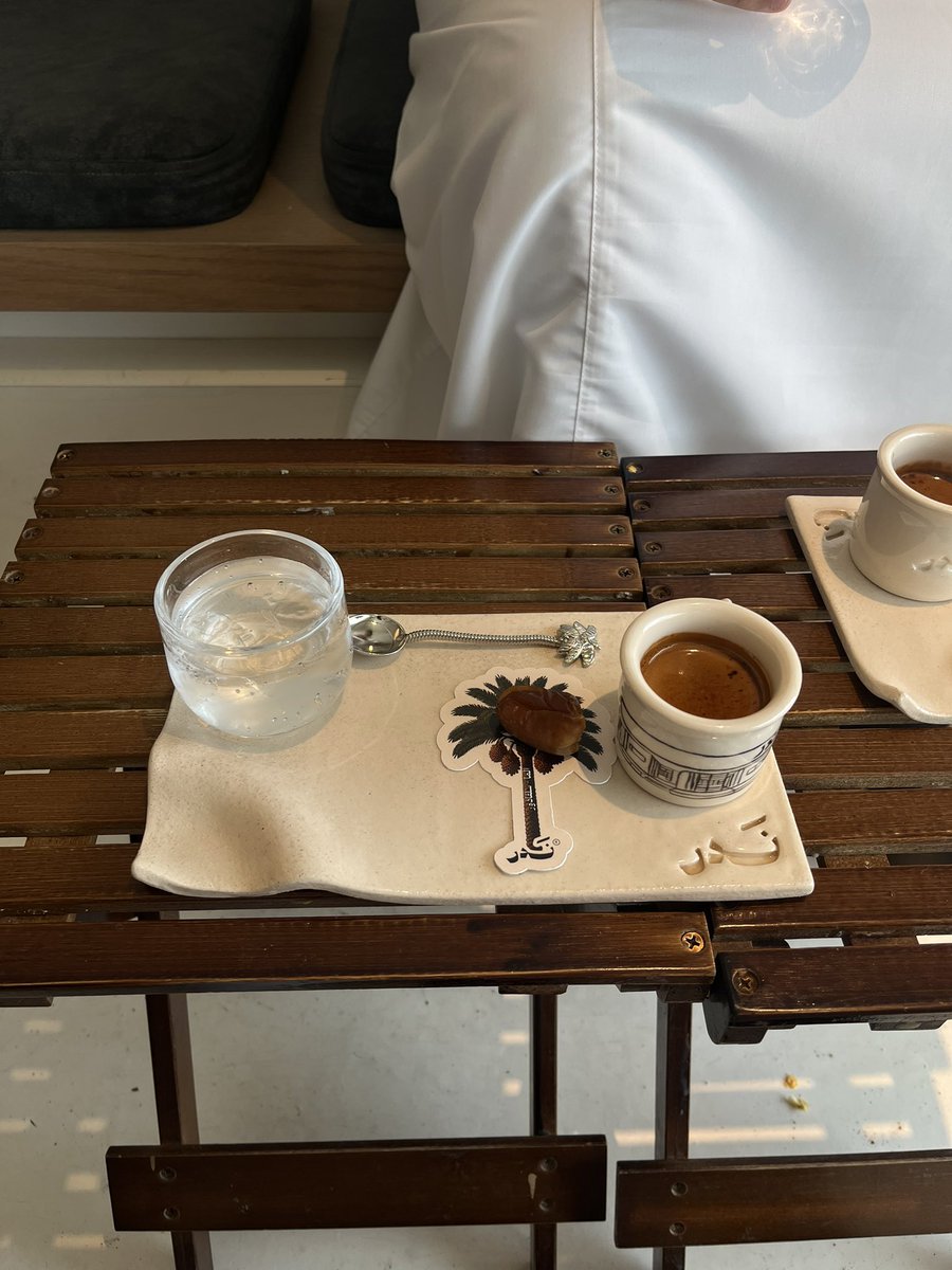 llomuq's tweet photo. جُمعة طيّبة🩶 https://t.co/WMNyNfGnea