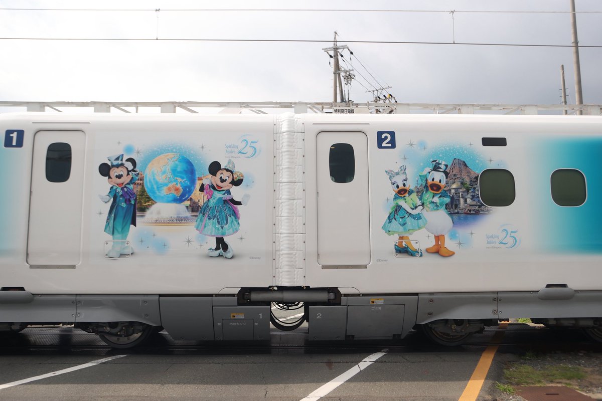 taotin1's tweet photo. 6/15
N700a G47編成 ディズニー新幹線
構内移動
「Sparkling Dreams Shinkansen」 https://t.co/02swsXgLg4